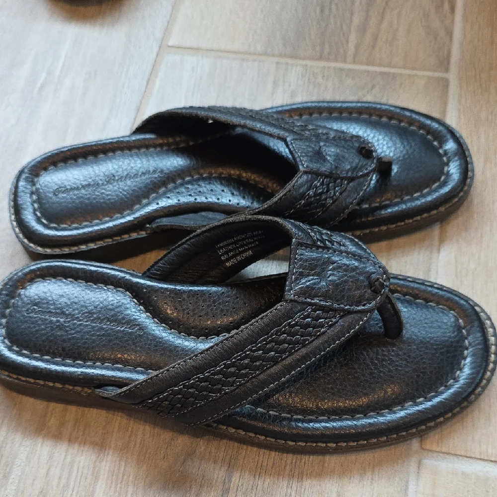 Tommy Bahama Black Leather Sandals